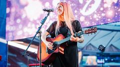 Bely Basarte presenta 'Psicotropical', su nuevo EP: "Me cuesta contar mis cosas a mi entorno, prefiero soltarlas en una canción"