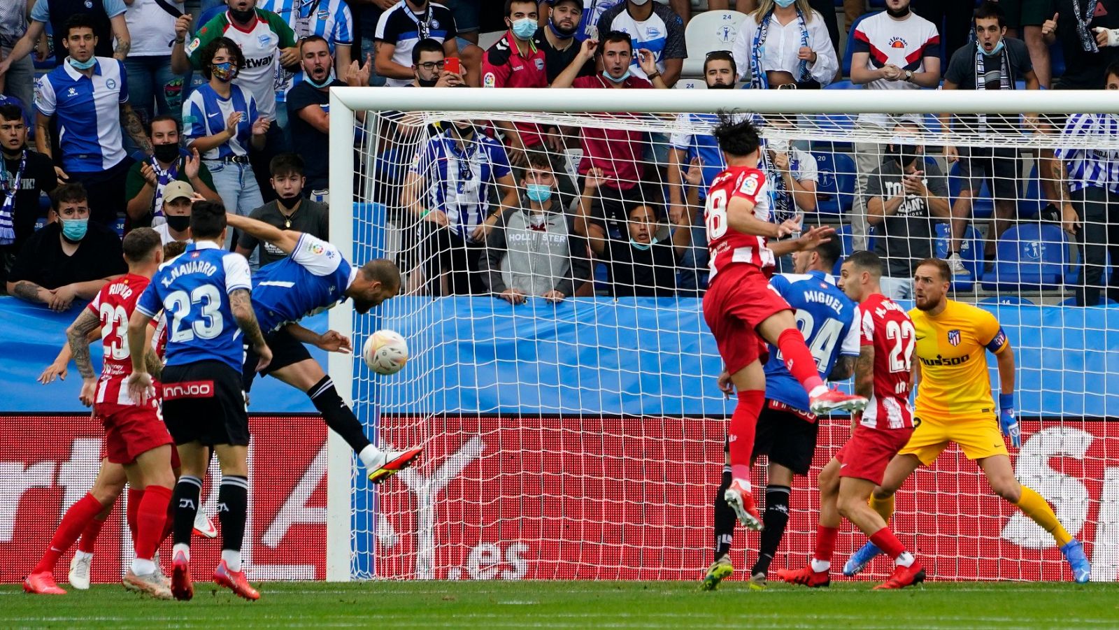 Laguardia anota el 1-0 al Atlético