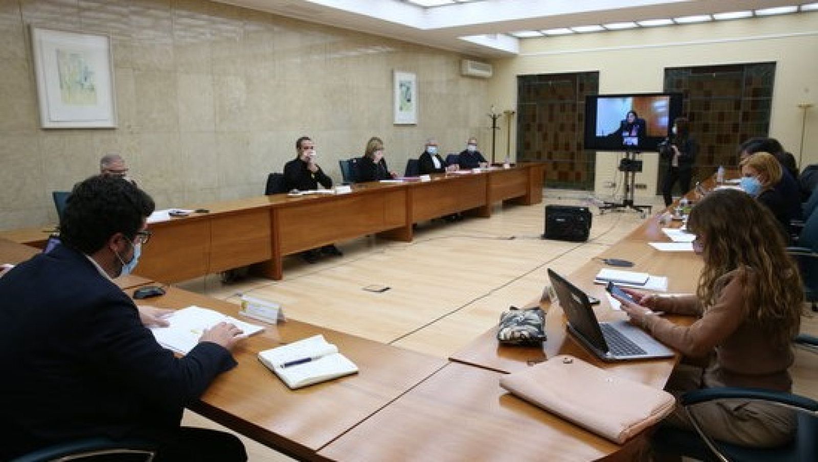 Reunió per negociar l'augment del salari mínim