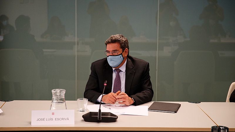 Escrivá cree que hace falta un "cambio cultural" para trabajar más entre los 55 y los 75 años   