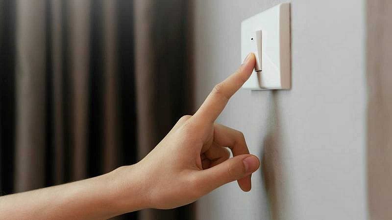 El precio de la luz bate hoy todos los récords con 216 euros MWh