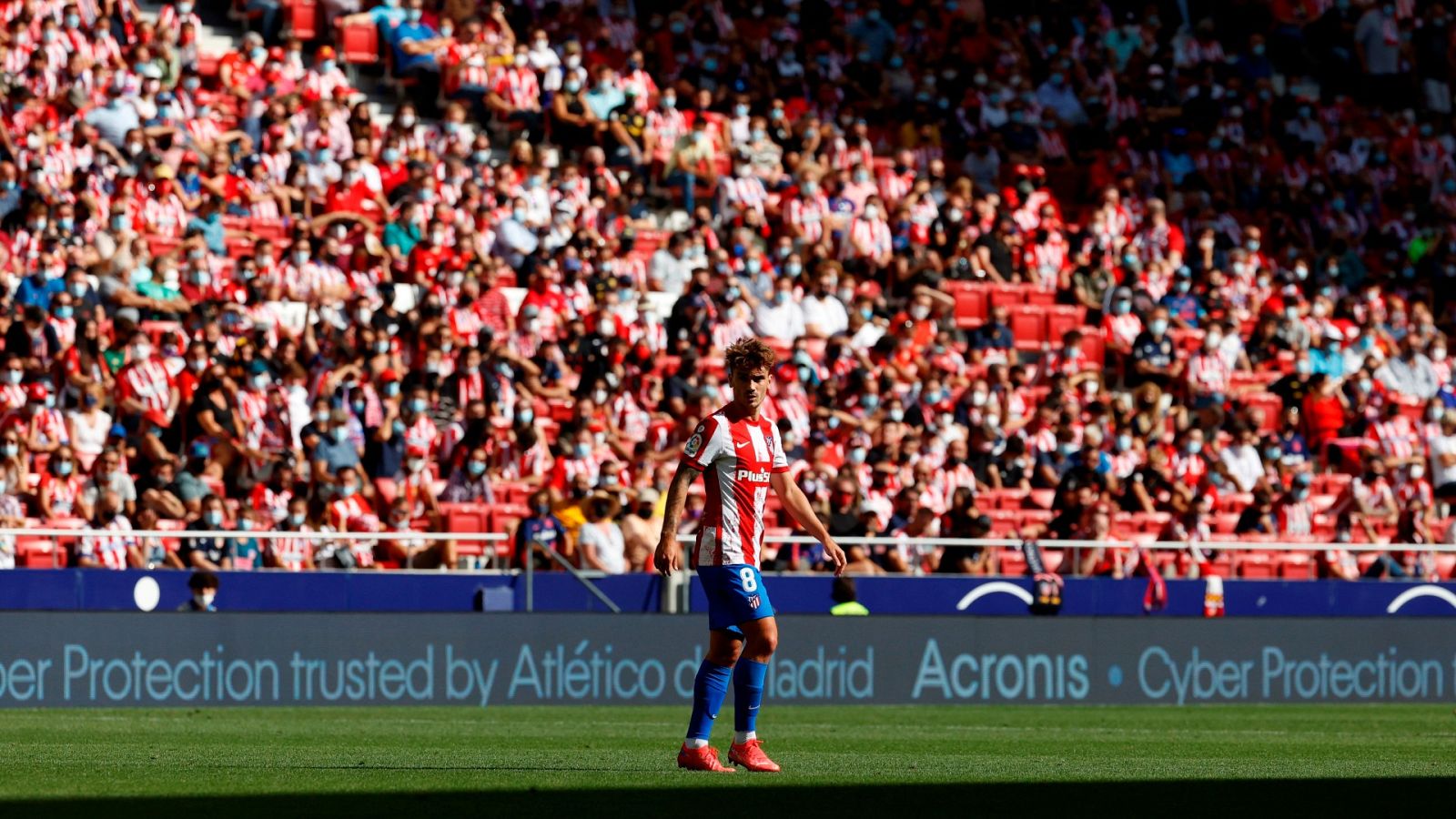 El público ocupa la grada del estadio Wanda Metropolitano en el partido de Liga del Atlético de Madrid contra el Athletic de Bilbao el pasado 18 de septiembre