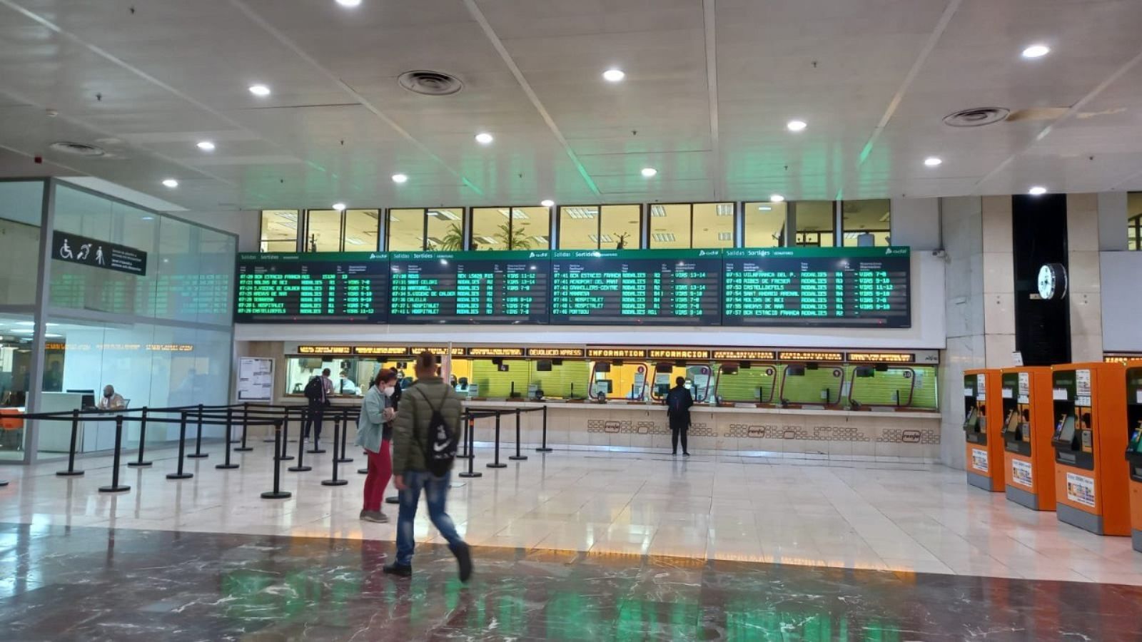 Normalitat al servei de mínims pactat en el cinquè dia de vaga de Renfe