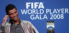 Cristiano desmiente un acuerdo con Florentino