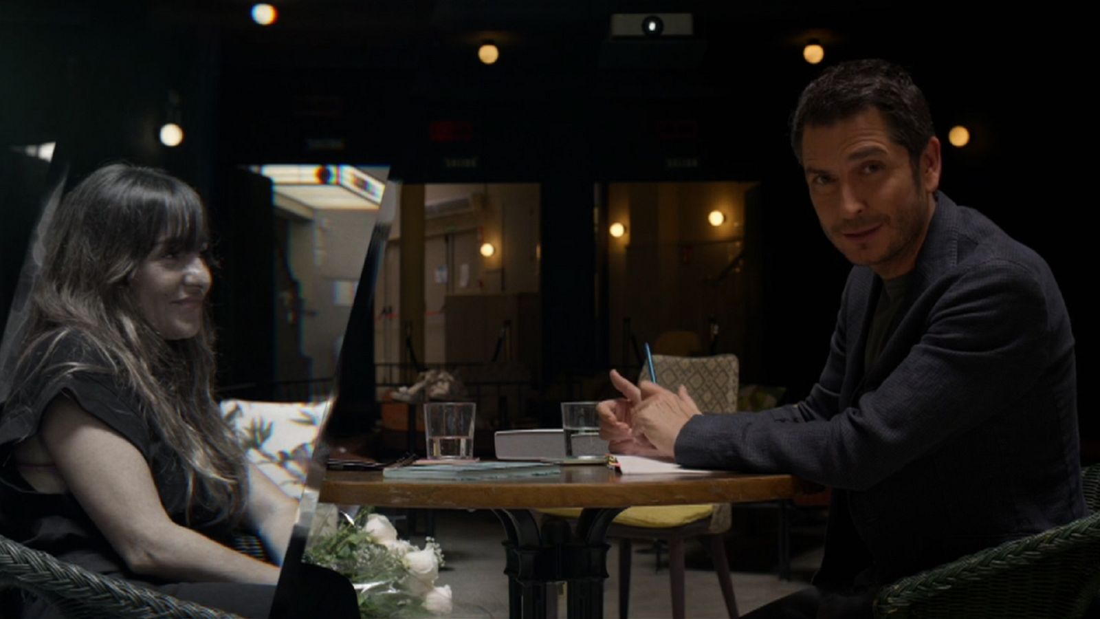 Carlos del Amor y Candela Peña: 'La Matemática del Espejo'