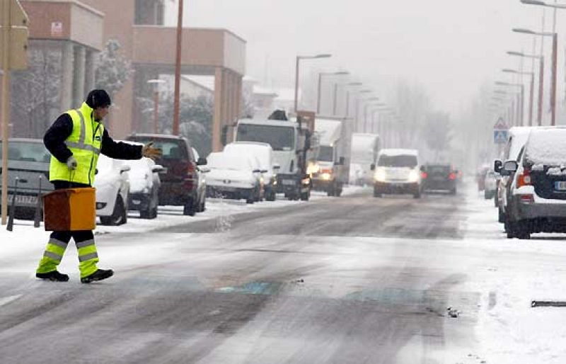 El temporal mantiene a 24 provincias en alerta por frío y nieve