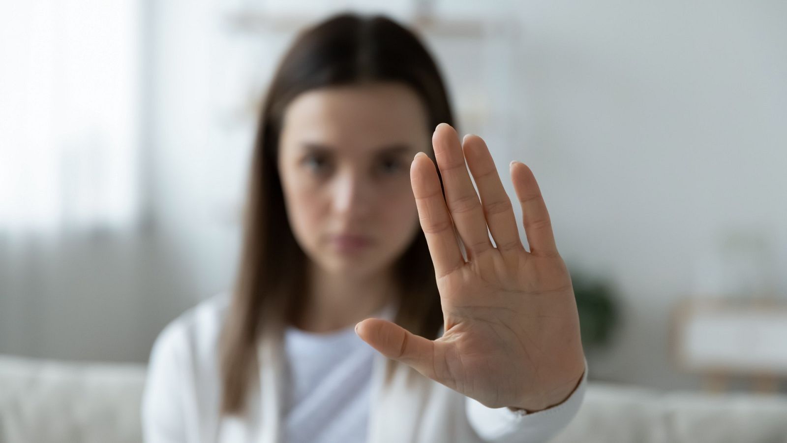 Violencia de género hacia mujeres jóvenes