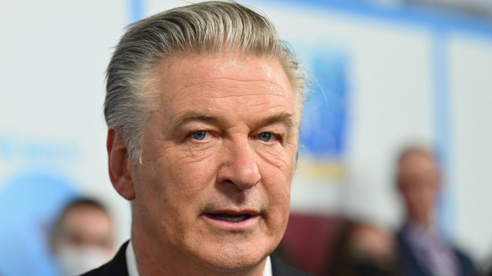 A Alec Baldwin le dijeron que la pistola no tenía balas, según la nota judicial