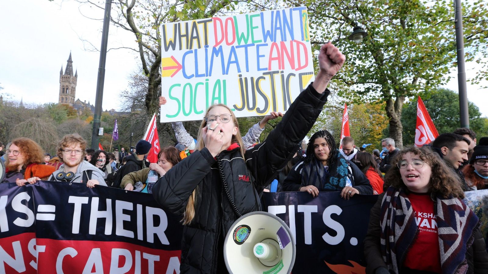 Los jóvenes recuperan en la cumbre de Glasgow las movilizaciones masivas por el clima tras el parón de la pandemia