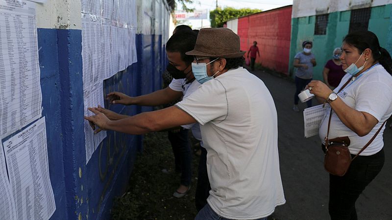Nicaragua vota en unos comicios bajo sospecha y con el partido de Ortega como gran favorito