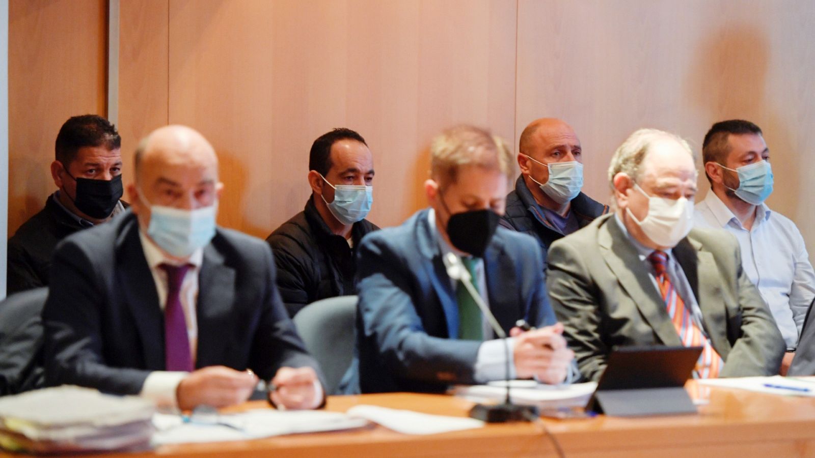 Las defensas de los acusados durante el juicio por el crimen de Javier Ardines