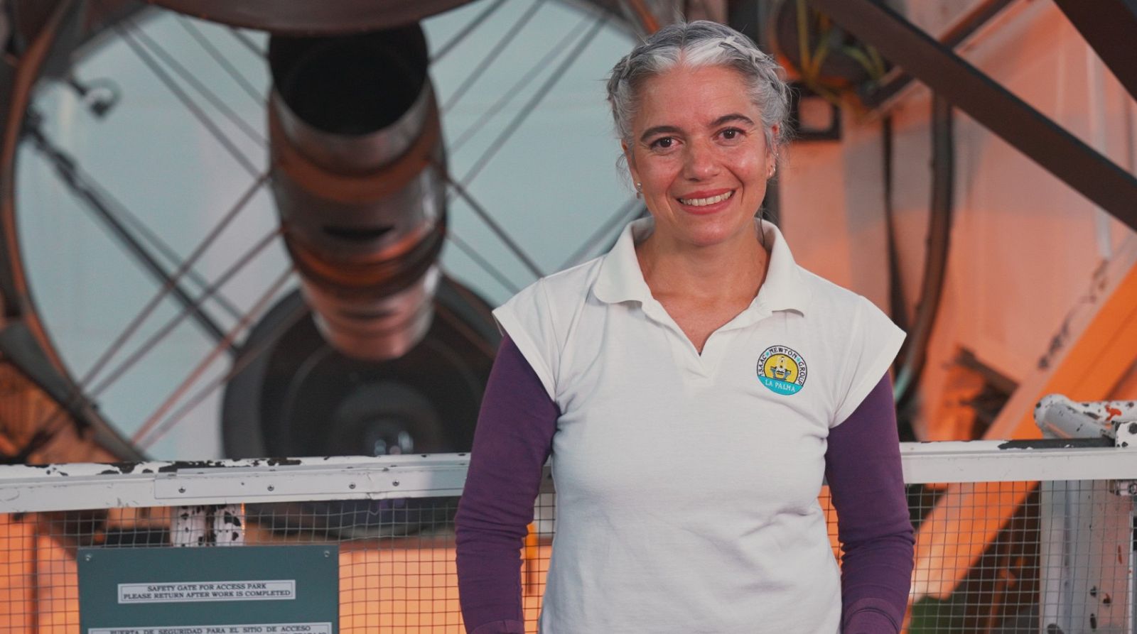 Cecilia Fariña, astrónoma de soporte del Telescopio William Herschel (WHT) , Observatorio del Roque de Los Muchachos en la Palma en las Islas Canarias