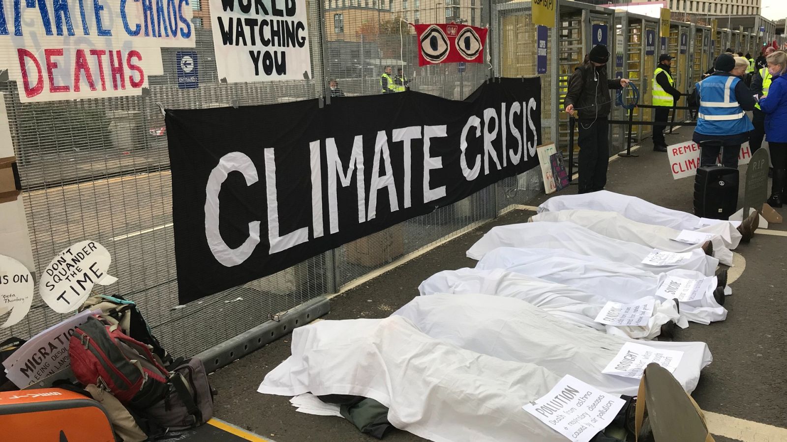 Protesta de Exinction Rebellion este jueves en la entrada de la cumbre Glasgow