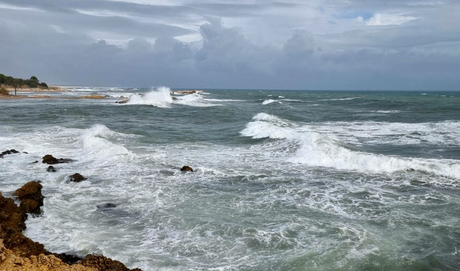 Imatge del temporal que ha deixat la borrasca Blas (Lluís Roura, l'Escala)