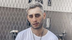 Blon presenta su tercer poemario, 'El castigo de Sísifo'