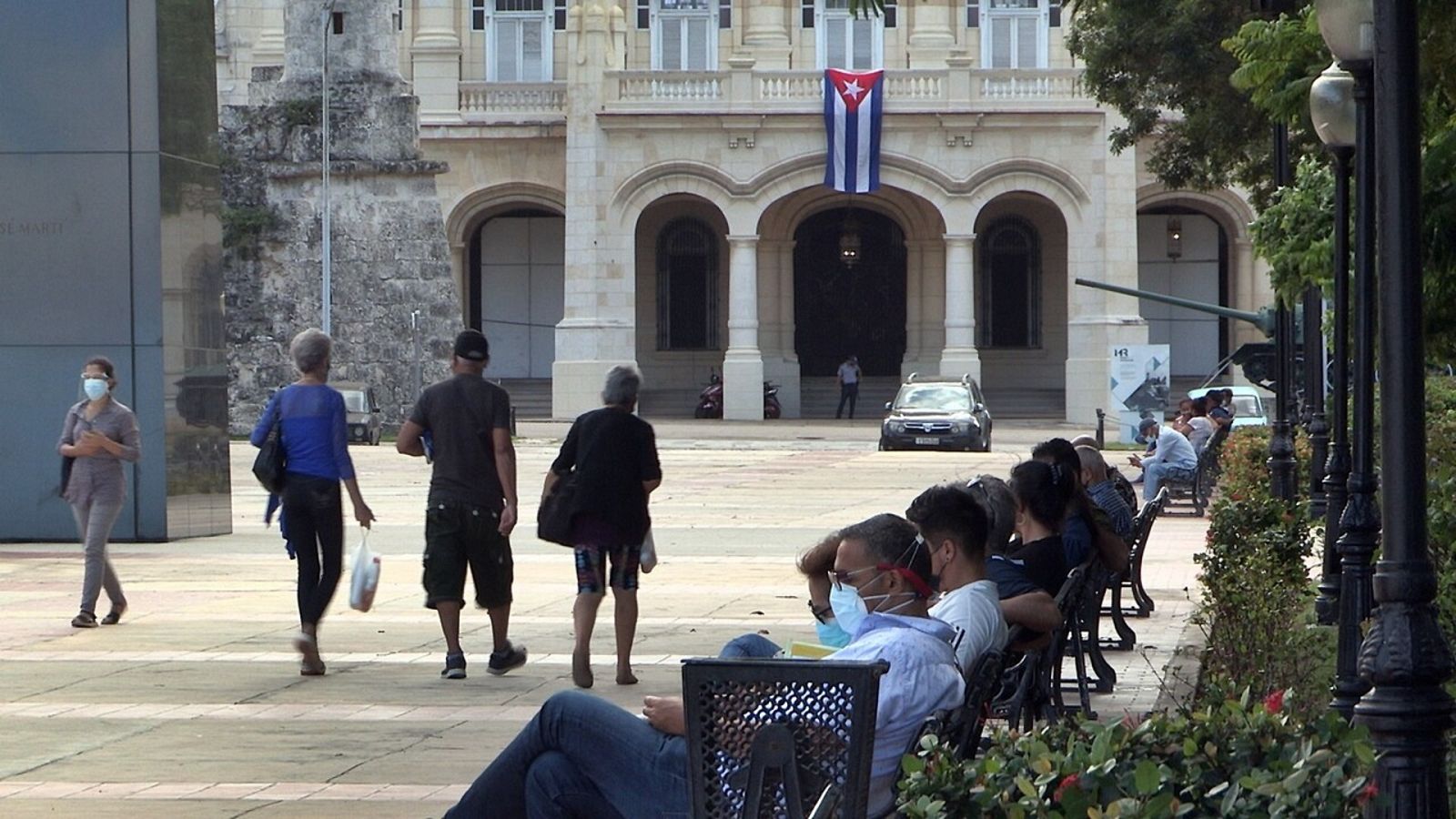 Cuba devuelve las credenciales a los periodistas de Efe