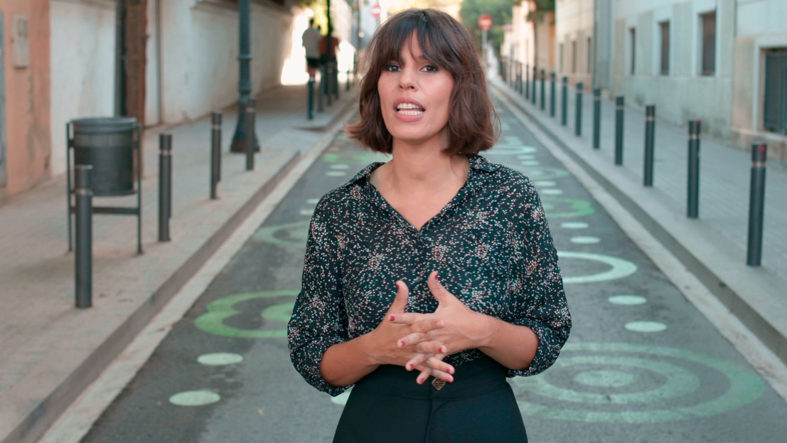 Flora Saura durant el rodatge del segòn capítol de la segona temporada de l'Helvètica