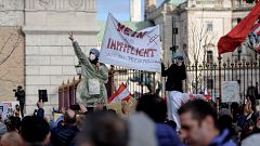 Miles de personas se manifiestan en Viena contra el confinamiento y la vacuna obligatoria