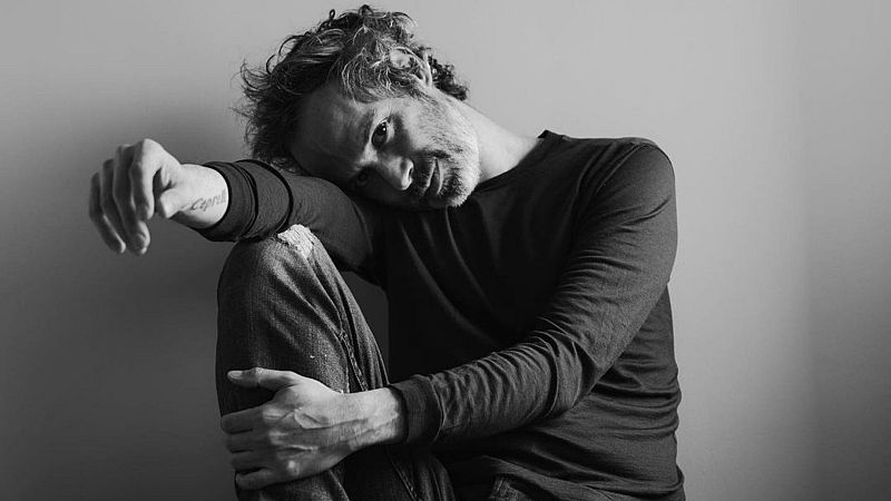 James Rhodes ruega que le expliquen por qué triunfa Bad Bunny