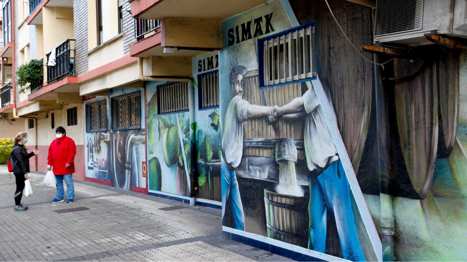 La fachada de una sidrería en Astigarriaga