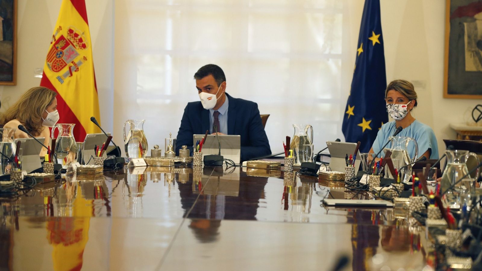 Pedro Sánchez preside una reunión del Consejo de Ministros