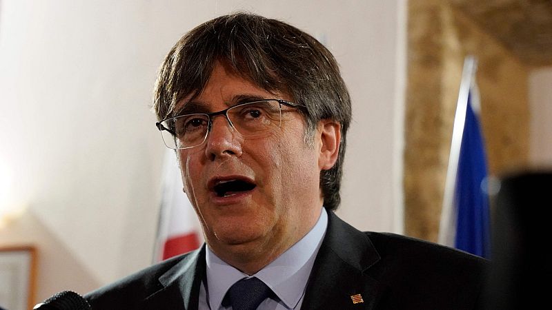 Puigdemont pregunta al Supremo si ha suspendido las órdenes de detención contra él en España y en el extranjero