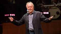 Serrat anuncia su retirada de los escenarios con una última gira en 2022