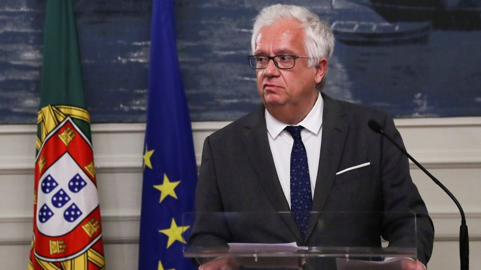 Dimite un ministro portugués tras acusar la Fiscalía a su chófer por un atropello mortal