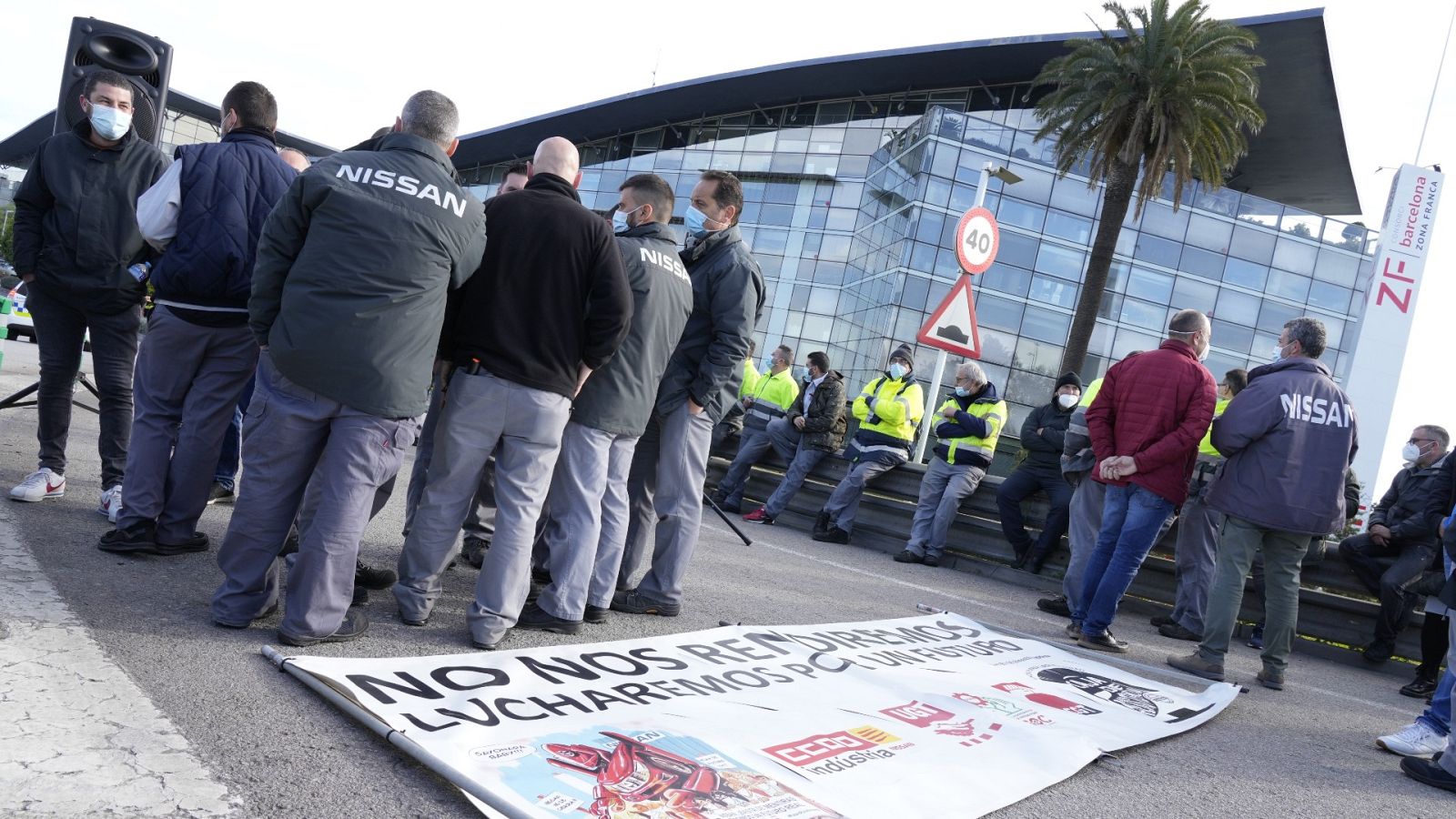 Trabajadores de Nissan ante el consorcio de la Zona Franca