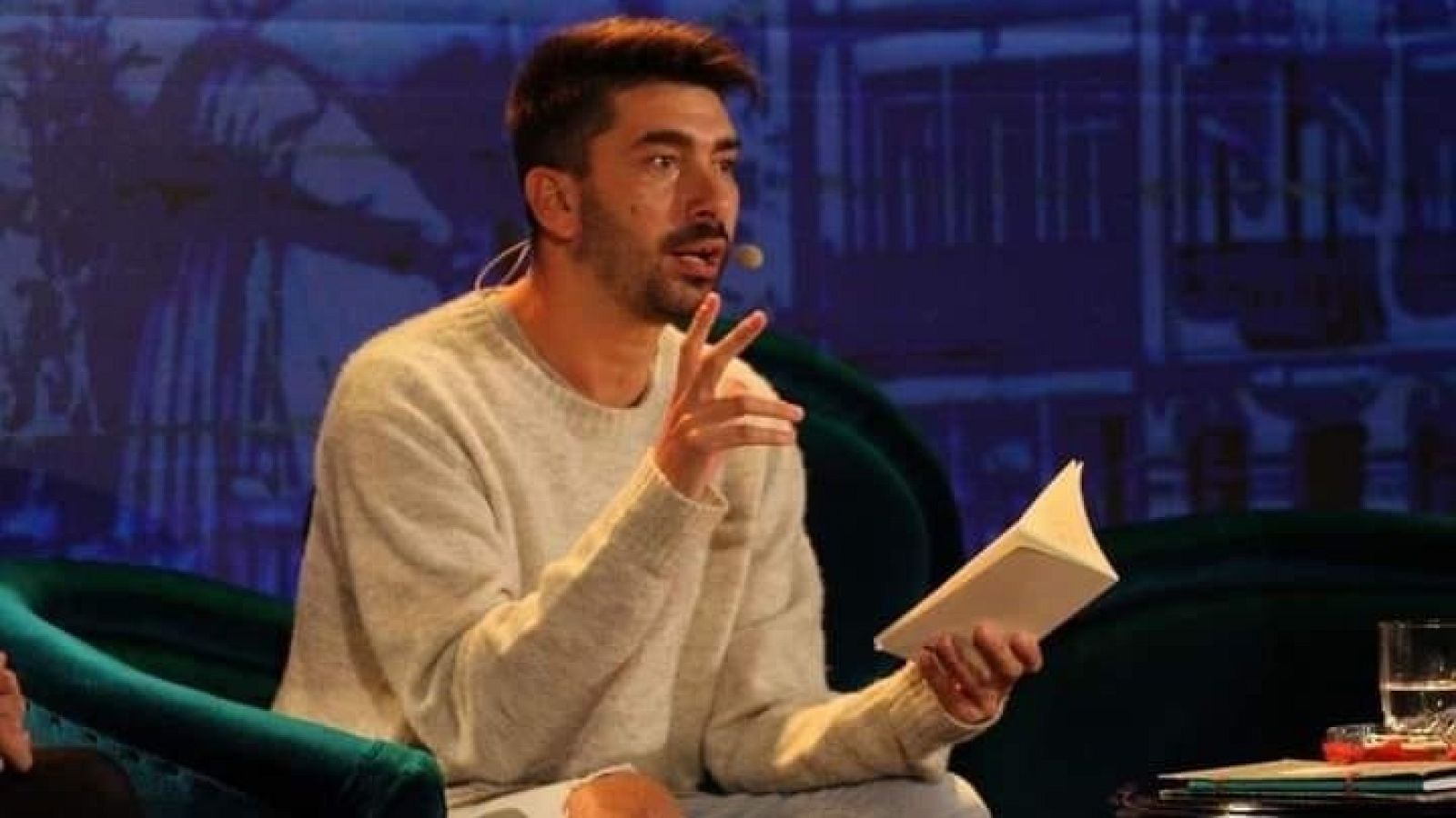 Abraham Guerrero Tenorio - Premio El Ojo Crítico