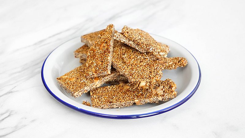 Recetas de Navidad | Turrón de sésamo y almendras de Gipsy Chef con Tania Llasera