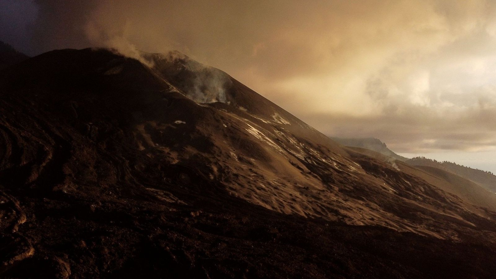 Una vista aérea del volcán de Cumbre Vieja, captada el jueves 16 de diciembre de 2021.