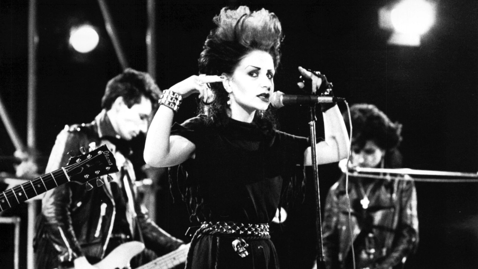 Alaska y los Pegamoides, en una actuación en Musical Express de TVE