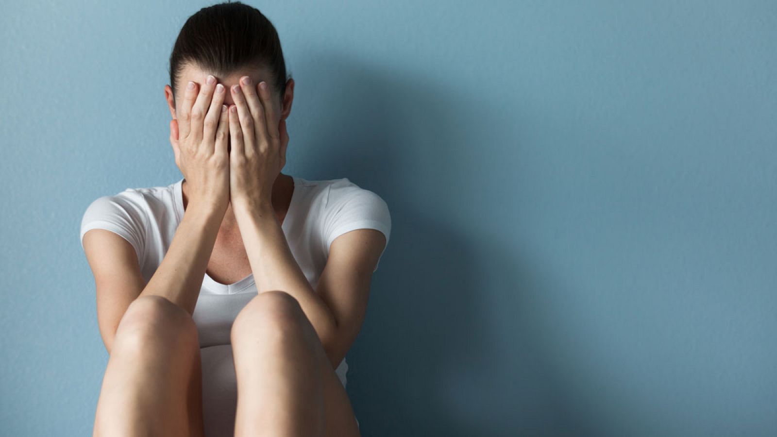 Las muertes por suicidio duplican las de los accidentes de tráfico.