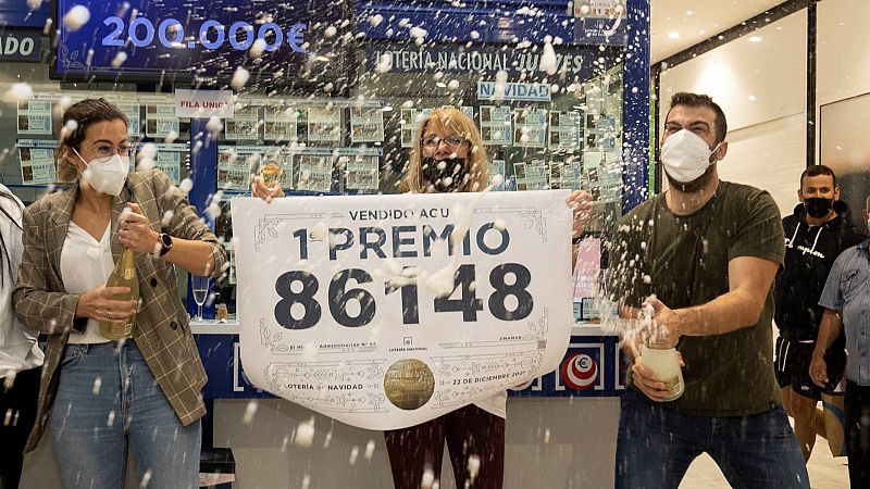 El Gordo de la Lotería de Navidad, el 86.148, reparte millones en Madrid, Las Palmas, Cantabria y Huelva