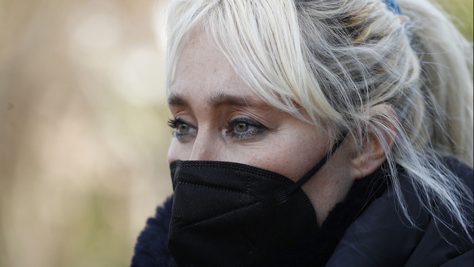 Geraldine Larrosa en el entierro de Carlos Marín