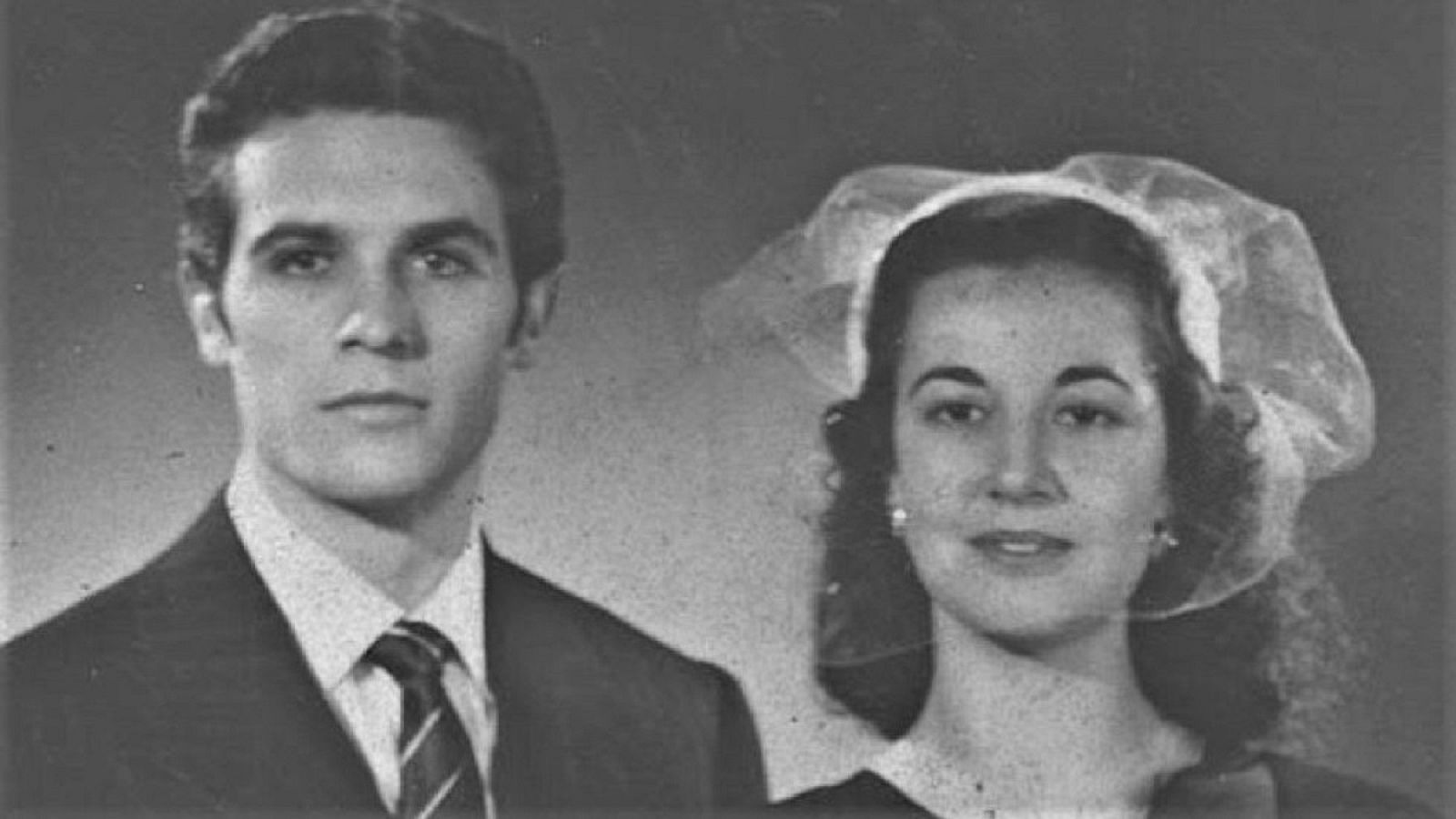 Paco Rabal y Asunción Balaguer el día de su boda