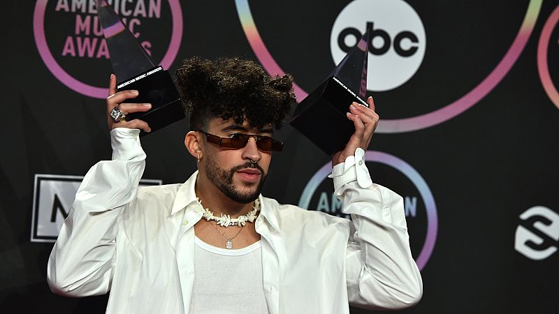 Bad Bunny vuelve a ser el artista más escuchado del mundo en Spotify en 2021