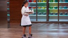 Alexia, de MasterChef Junior, comete un grave error en su postre