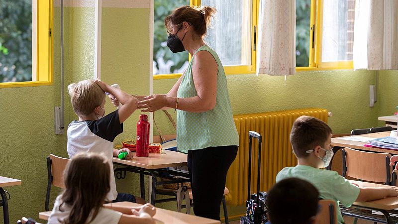 Gobierno y comunidades acuerdan por unanimidad la vuelta presencial a las aulas desde el 10 de enero