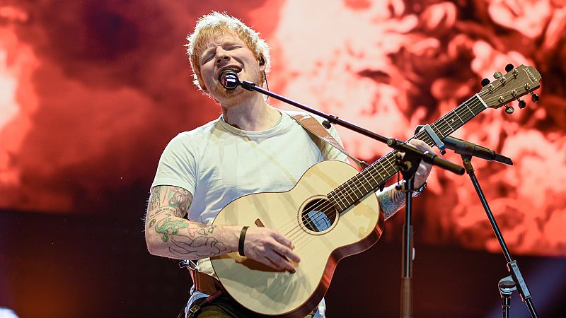 Ed Sheeran confiesa la serie que le "arruinó la vida": "Ser pelirrojo en Inglaterra siempre fue algo por lo que la gente se burlaba"