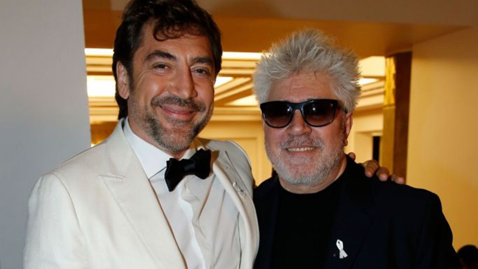 Javier Bardem y Pedro Almodóvar, nominados a los Globos de Oro 2022