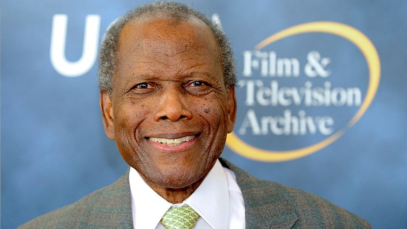 Muere Sidney Poitier, el primer actor negro en ganar un Oscar, a los 94 años
