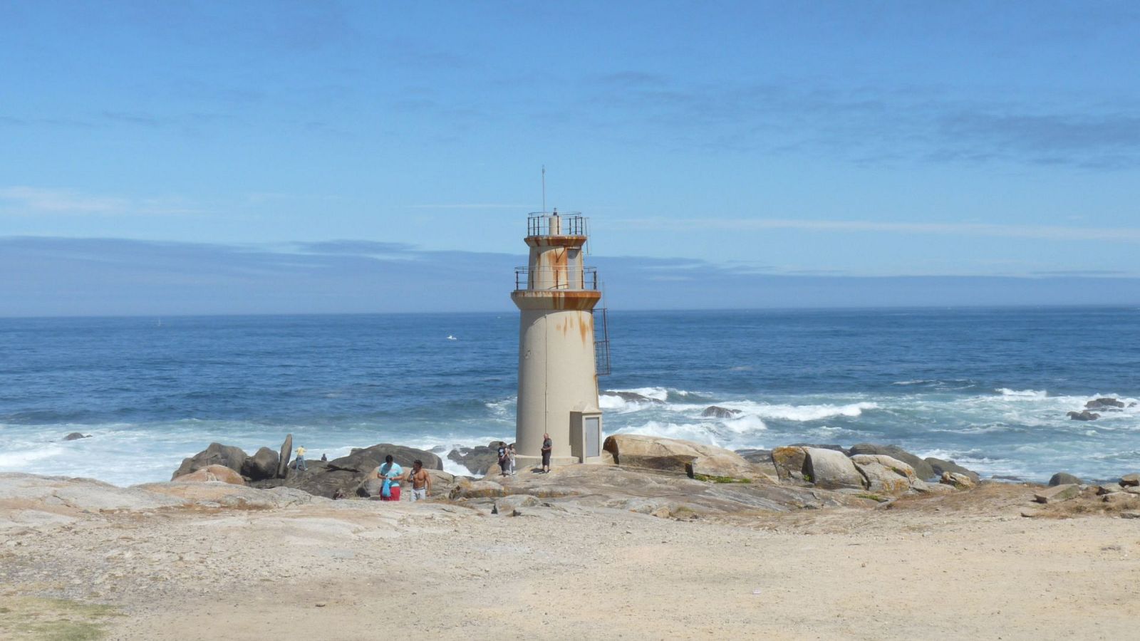 El faro de Muxía, en el Camiño dos Faros.