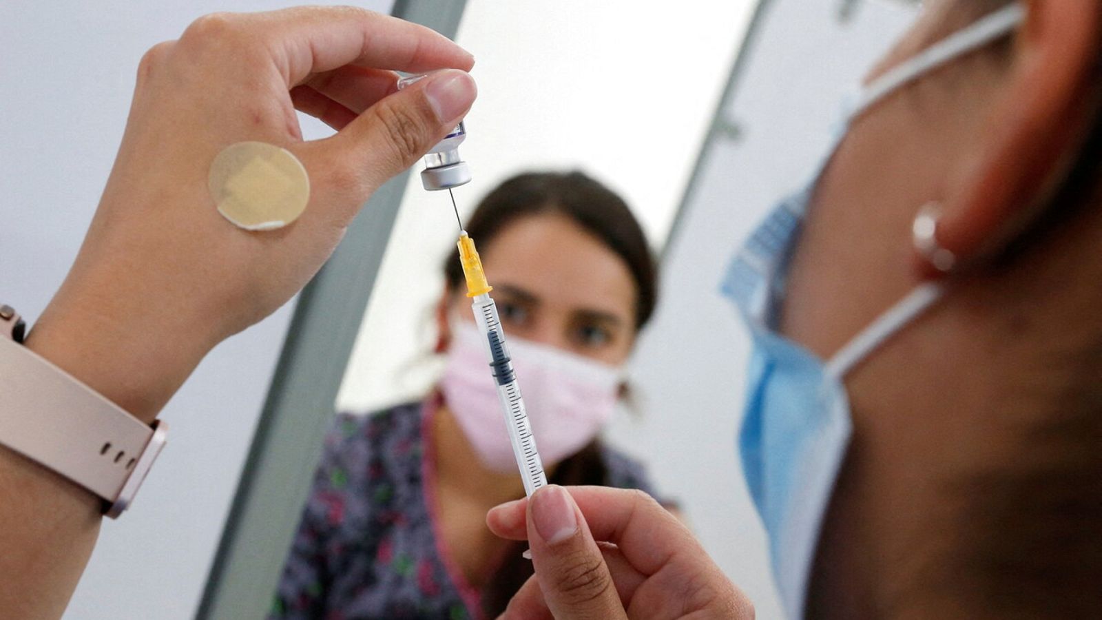 Vacunación contra la COVID-19 en Chile