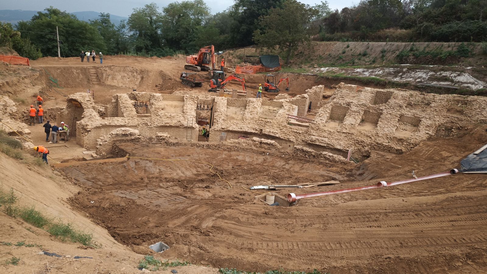 ctv-yzz-anfiteatro-volterra