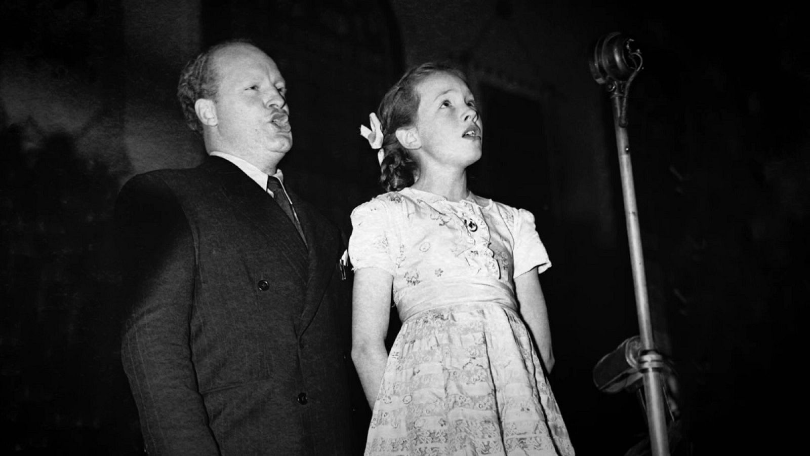 Julie Andrews cantando con su padrastro Ted