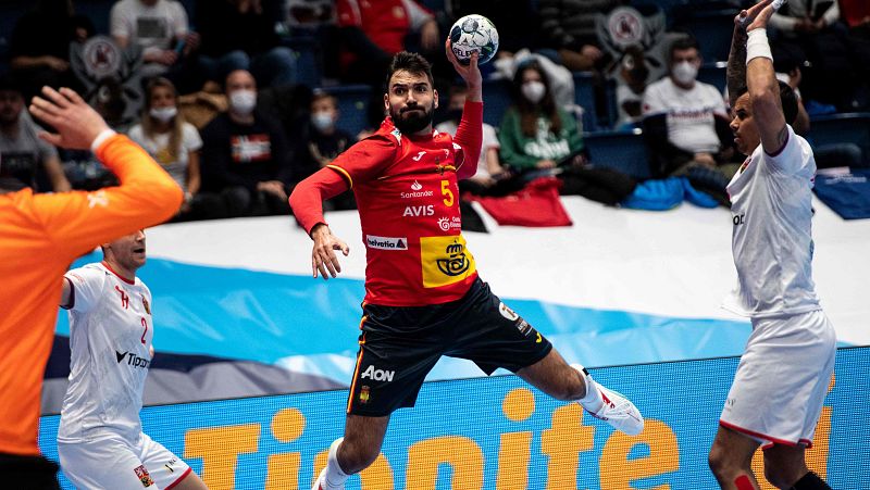 España se estrena con un trabajado triunfo sobre República Checa en el Europeo 2022