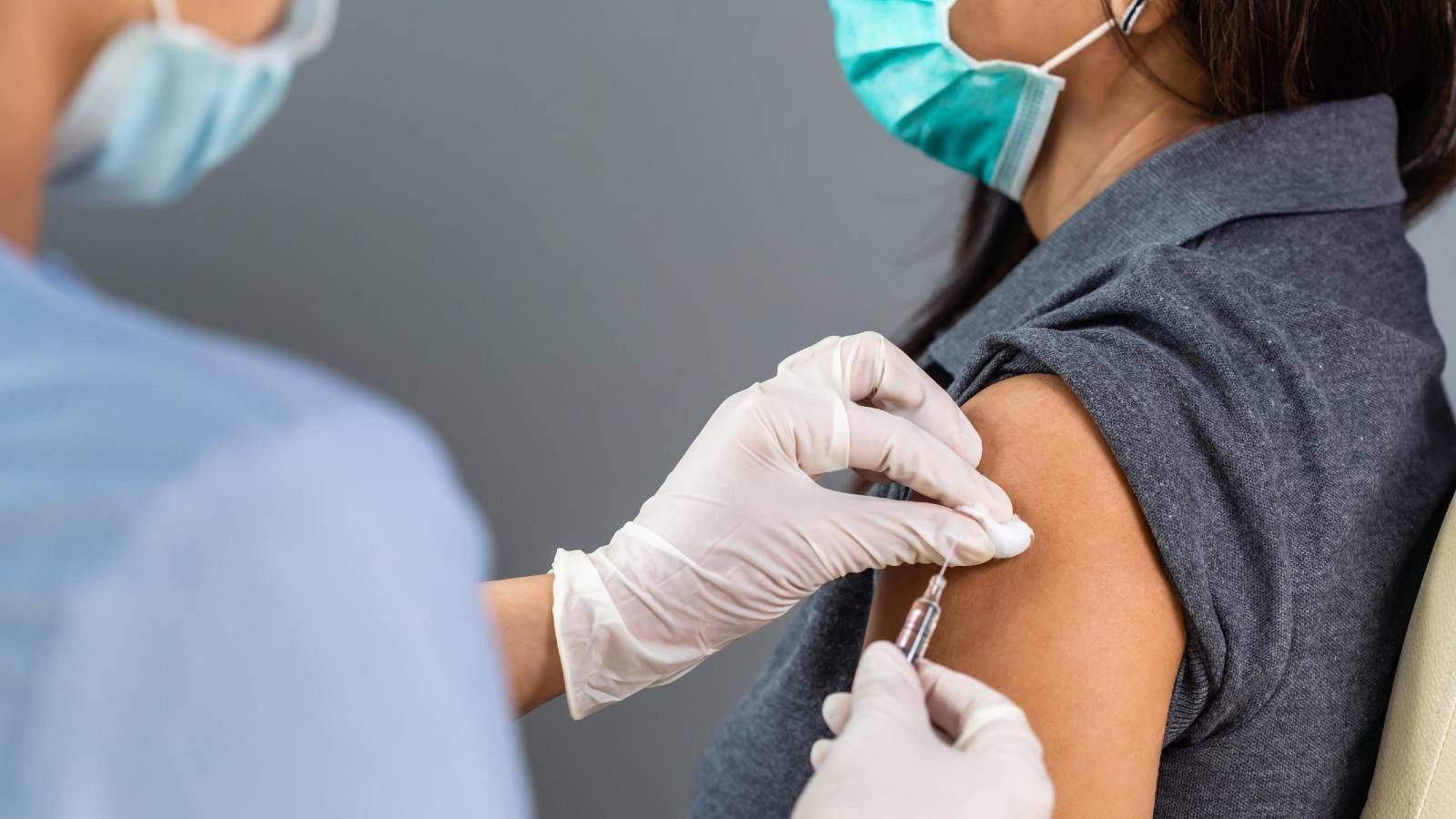 Les persones d'entre 30 i 39 anys ja poden demanar cita per vacunar-se