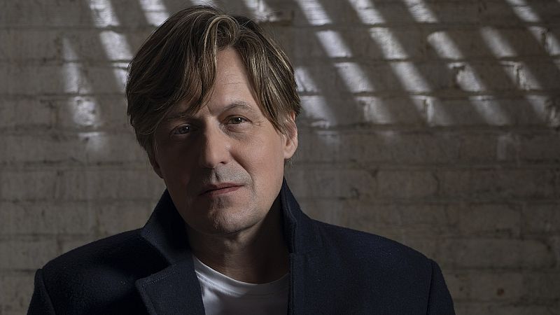 Nacho Vegas: "Las canciones me han ayudado a comprenderme y a comprender el mundo mucho mejor"